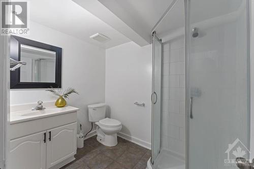 53 Wigan Drive, Ottawa, ON - Indoor Photo Showing Bathroom