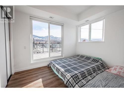 615 Rutland Road N Unit# 310, Kelowna, BC - Indoor Photo Showing Bedroom