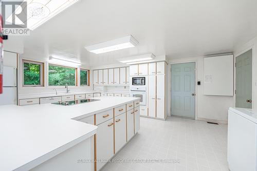 474 Big Bay Point Road, Innisfil, ON - Indoor Photo Showing Kitchen