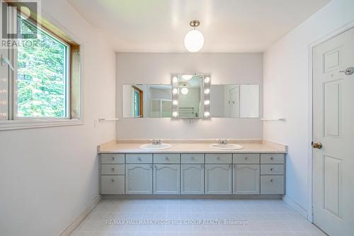 474 Big Bay Point Road, Innisfil, ON - Indoor Photo Showing Bathroom