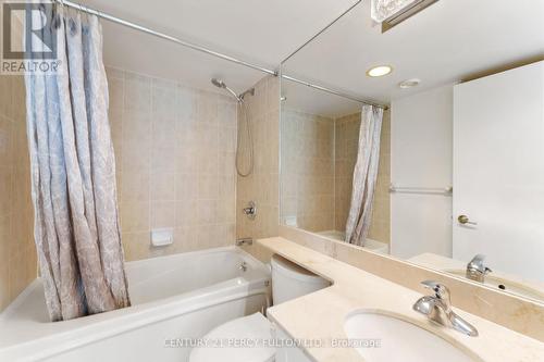 2411 - 210 Victoria Street, Toronto, ON - Indoor Photo Showing Bathroom