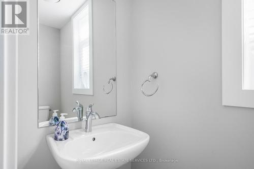 121 Black Willow Crescent, Blue Mountains (Blue Mountain Resort Area), ON - Indoor Photo Showing Bathroom