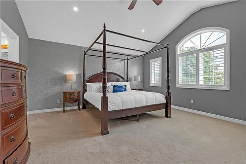 16 Gristmill Place, Hamilton, ON - Indoor Photo Showing Bedroom