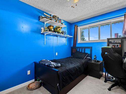 154 Aspen Cres, Logan Lake, BC - Indoor Photo Showing Bedroom