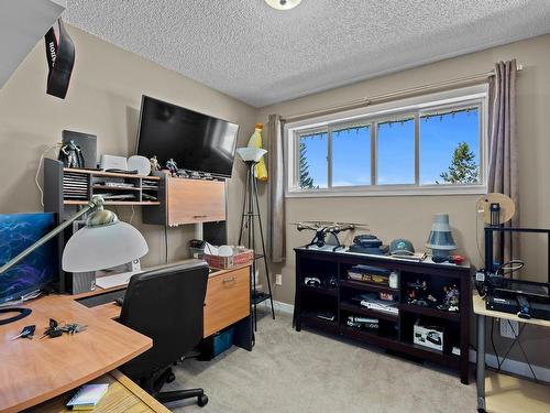 154 Aspen Cres, Logan Lake, BC - Indoor Photo Showing Office