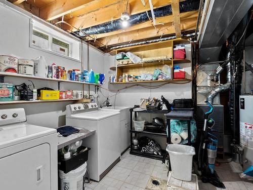 154 Aspen Cres, Logan Lake, BC - Indoor Photo Showing Laundry Room