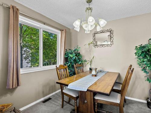 154 Aspen Cres, Logan Lake, BC - Indoor Photo Showing Dining Room