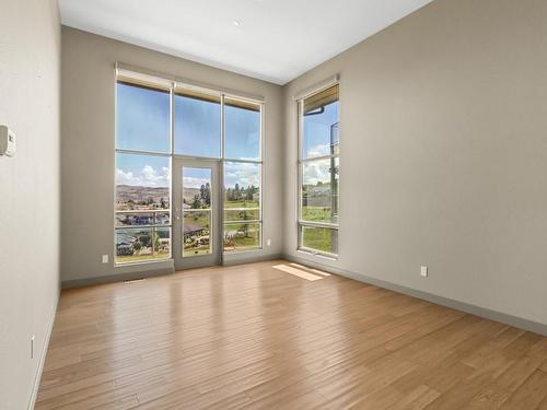 1108 Burgess Way, Kamloops, BC - Indoor Photo Showing Other Room