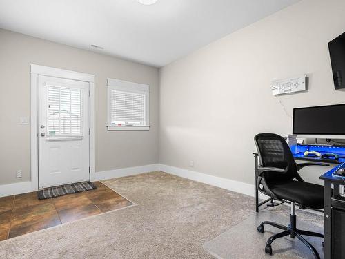 2802 Squamish Crt, Kamloops, BC - Indoor Photo Showing Office