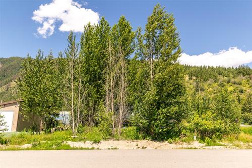 506 Thomsen Place, Sicamous, BC 