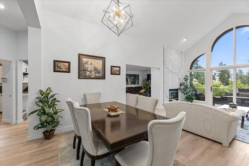 4187 Gallaghers Crescent, Kelowna, BC - Indoor Photo Showing Dining Room