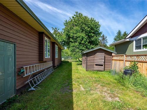 8979 Henderson Rd, Black Creek, BC 