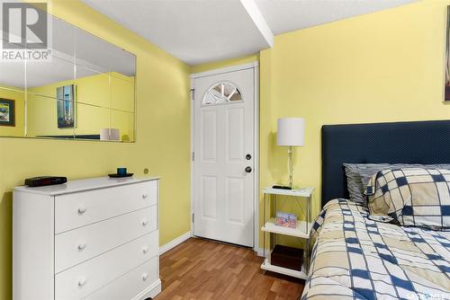 607 5Th Avenue, Regina Beach, SK - Indoor Photo Showing Bedroom