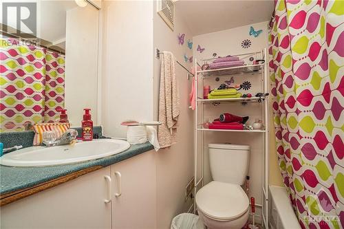 978 Notre-Dame Street, Embrun, ON - Indoor Photo Showing Bathroom