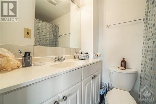 978 Notre-Dame Street, Embrun, ON - Indoor Photo Showing Bathroom