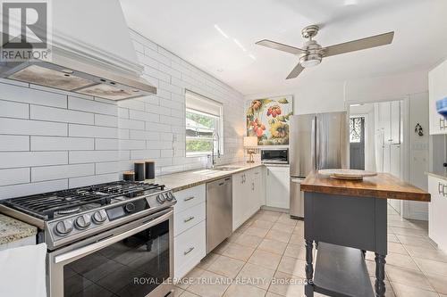 514 Upper Queen Street, London, ON - Indoor Photo Showing Kitchen With Stainless Steel Kitchen With Upgraded Kitchen