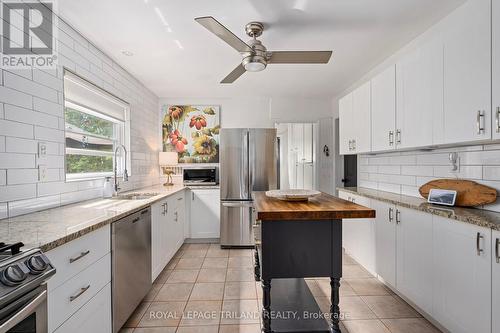 514 Upper Queen Street, London, ON - Indoor Photo Showing Kitchen With Stainless Steel Kitchen With Upgraded Kitchen