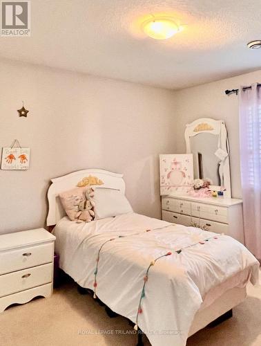 78 - 3320 Meadowgate Boulevard, London, ON - Indoor Photo Showing Bedroom