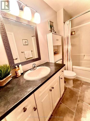 78 - 3320 Meadowgate Boulevard, London, ON - Indoor Photo Showing Bathroom