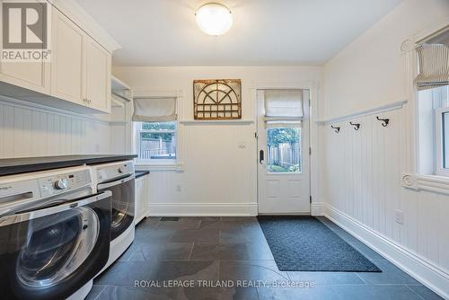 317 Hyman Street, London, ON - Indoor Photo Showing Laundry Room