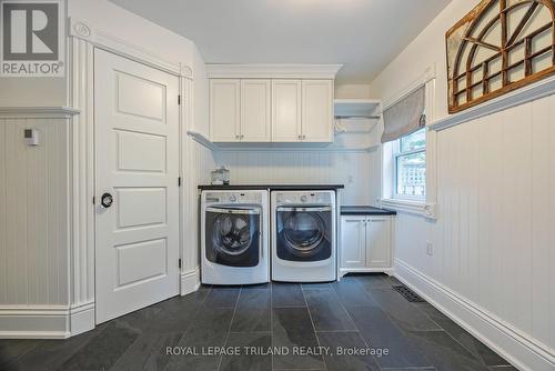 317 Hyman Street, London, ON - Indoor Photo Showing Laundry Room