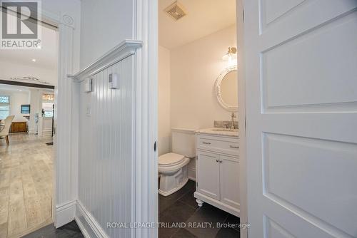 317 Hyman Street, London, ON - Indoor Photo Showing Bathroom