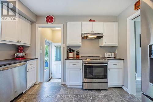 794 Grenfell Drive, London, ON - Indoor Photo Showing Kitchen