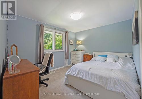 794 Grenfell Drive, London, ON - Indoor Photo Showing Bedroom