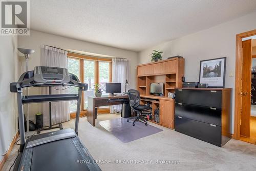 596 Rosecliffe Terrace, London, ON - Indoor