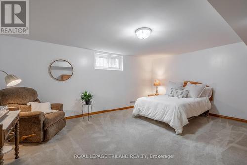 596 Rosecliffe Terrace, London, ON - Indoor Photo Showing Bedroom