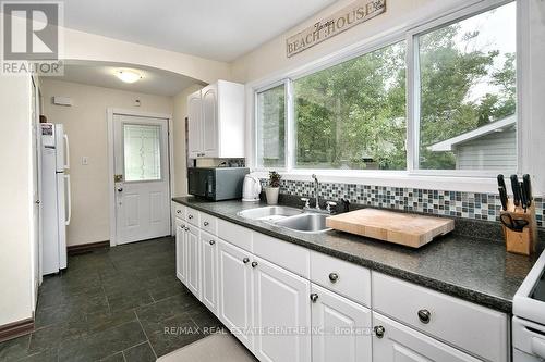 42 5Th Lane, Wasaga Beach, ON - Indoor Photo Showing Kitchen With Double Sink