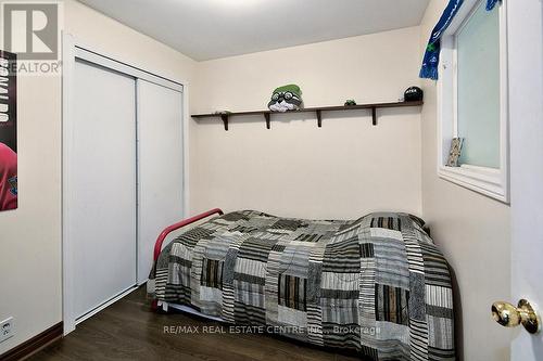 42 5Th Lane, Wasaga Beach, ON - Indoor Photo Showing Bedroom