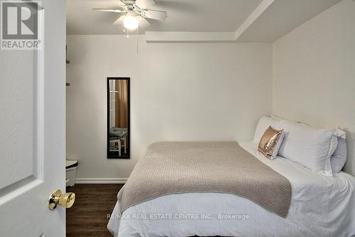 42 5Th Lane, Wasaga Beach, ON - Indoor Photo Showing Bedroom