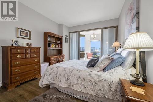 1108 - 1201 North Shore Boulevard E, Burlington, ON - Indoor Photo Showing Bedroom