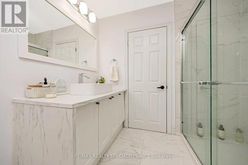 8511 Guelph Line, Milton, ON - Indoor Photo Showing Bathroom