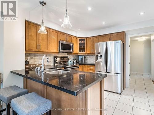 14 Standish Street, Halton Hills, ON - Indoor Photo Showing Kitchen With Double Sink