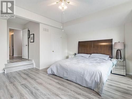 14 Standish Street, Halton Hills, ON - Indoor Photo Showing Bedroom