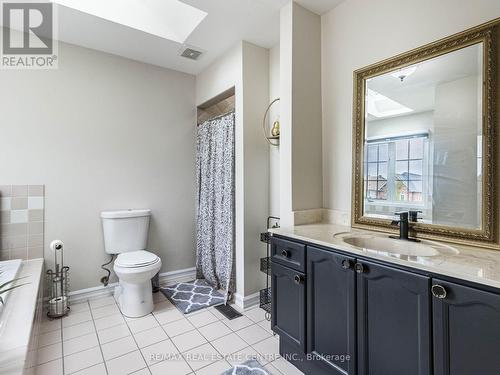 14 Standish Street, Halton Hills, ON - Indoor Photo Showing Bathroom