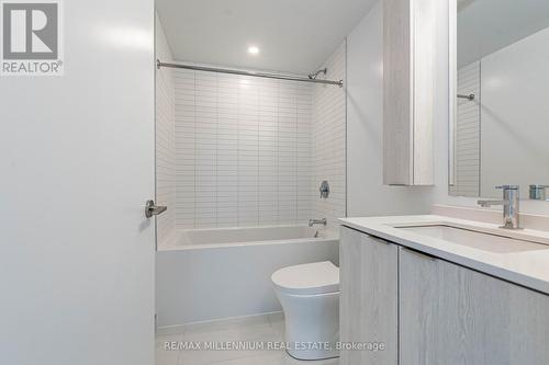 420 - 86 Dundas Street E, Mississauga, ON - Indoor Photo Showing Bathroom