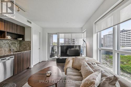 304 - 7 Mabelle Avenue, Toronto, ON - Indoor Photo Showing Living Room