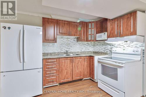 Lower - 3563 Autumnleaf Crescent, Mississauga, ON - Indoor Photo Showing Kitchen With Double Sink