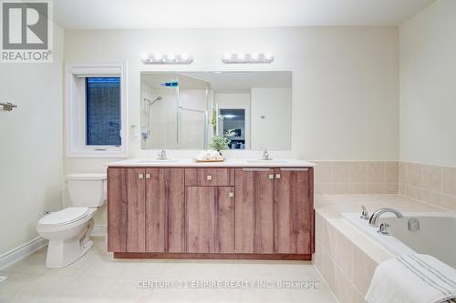 33 Junior Road, Brampton, ON - Indoor Photo Showing Bathroom