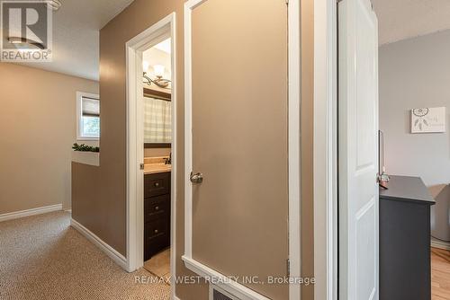 19 Dalzell Avenue, Brampton, ON - Indoor Photo Showing Other Room