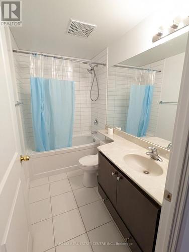 3306 - 50 Absolute Avenue, Mississauga, ON - Indoor Photo Showing Bathroom