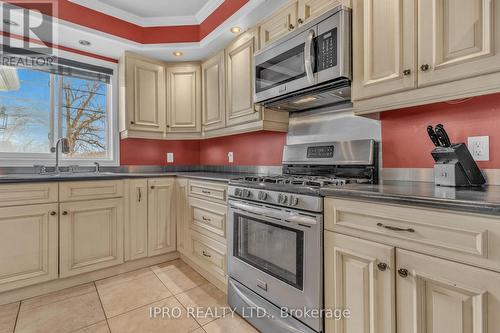 2206 Stevensville Road, Fort Erie, ON - Indoor Photo Showing Kitchen