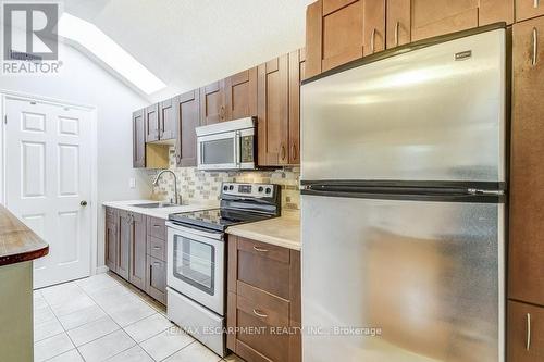 173 Main Street N, Hamilton, ON - Indoor Photo Showing Kitchen