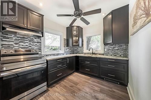 23 Baker Street, Hamilton, ON - Indoor Photo Showing Kitchen