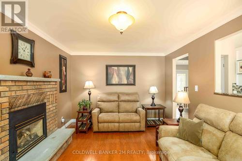 366 Dickens Drive E, Oshawa, ON - Indoor Photo Showing Living Room With Fireplace