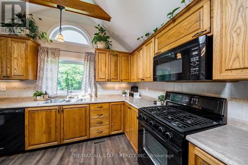 46 Varcoe Road, Clarington, ON - Indoor Photo Showing Kitchen With Double Sink