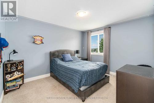 773 Klosters Drive, Waterloo, ON - Indoor Photo Showing Bedroom